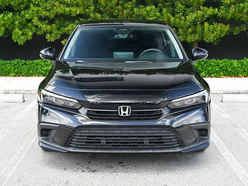 Used 2023 Honda Civic LX image 2