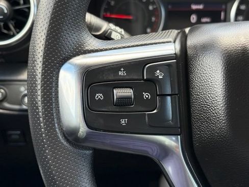 Used 2025 Chevrolet Blazer LT FWD image 20