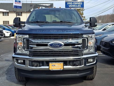 Used 2017 Ford F250 XLT w/ XLT Value Package image 2