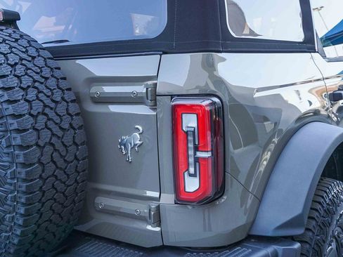 New 2025 Ford Bronco Badlands w/ Sasquatch Package image 10