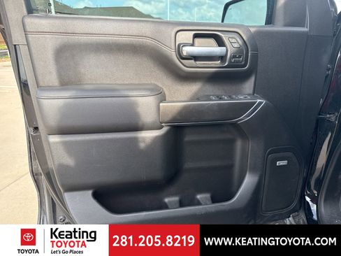 Used 2021 GMC Sierra 1500 AT4 w/ AT4 Premium Package image 11