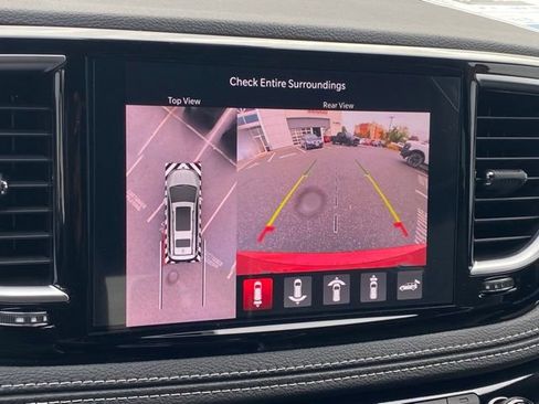 New 2026 Chrysler Pacifica Limited w/ S Appearance Package image 3