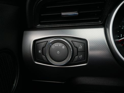 Used 2022 Ford Mustang GT Premium RWD image 26