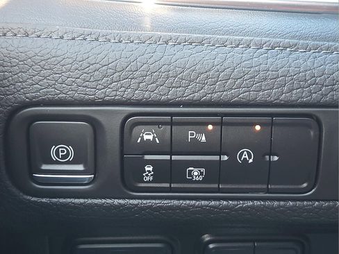 Used 2023 GMC Yukon Denali image 22