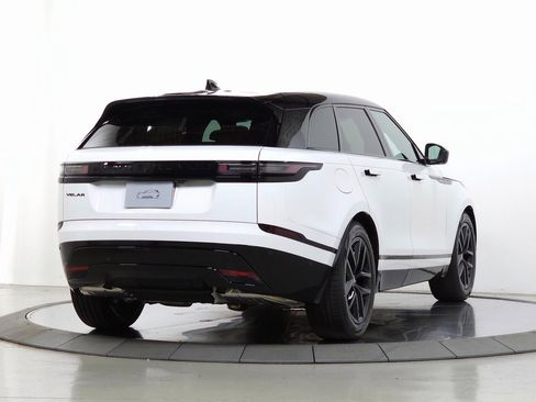 New 2026 Land Rover Range Rover Velar Dynamic SE image 7