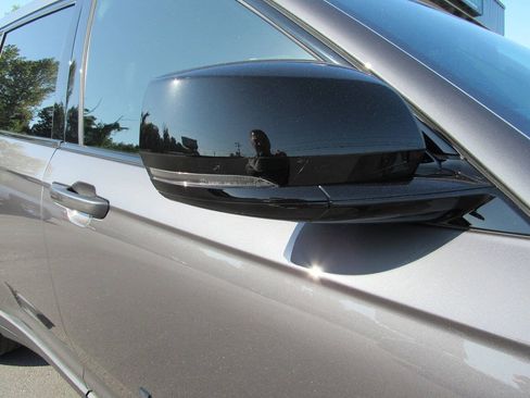 Used 2025 Jeep Grand Cherokee L Altitude RWD image 14