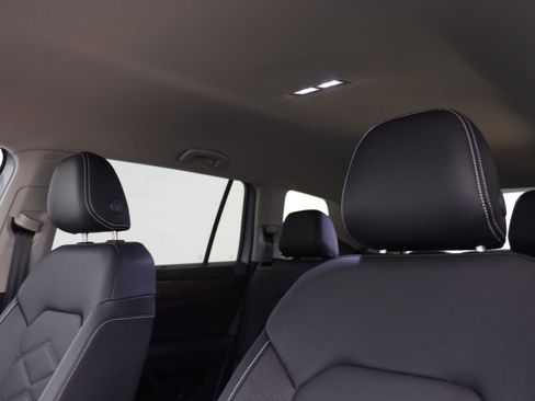 New 2026 Volkswagen Atlas SE image 11