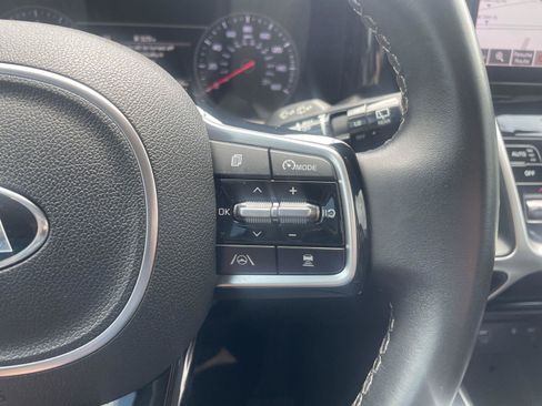 Used 2021 Kia Sorento EX w/ EX AWD X-Line Package image 21