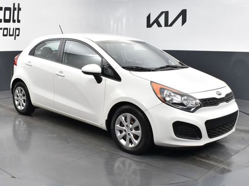 Used 2013 Kia Rio LX w/ PWR Pkg image 7