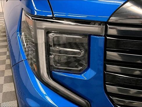 Used 2022 GMC Sierra 1500 AT4 w/ AT4 Premium Package image 34