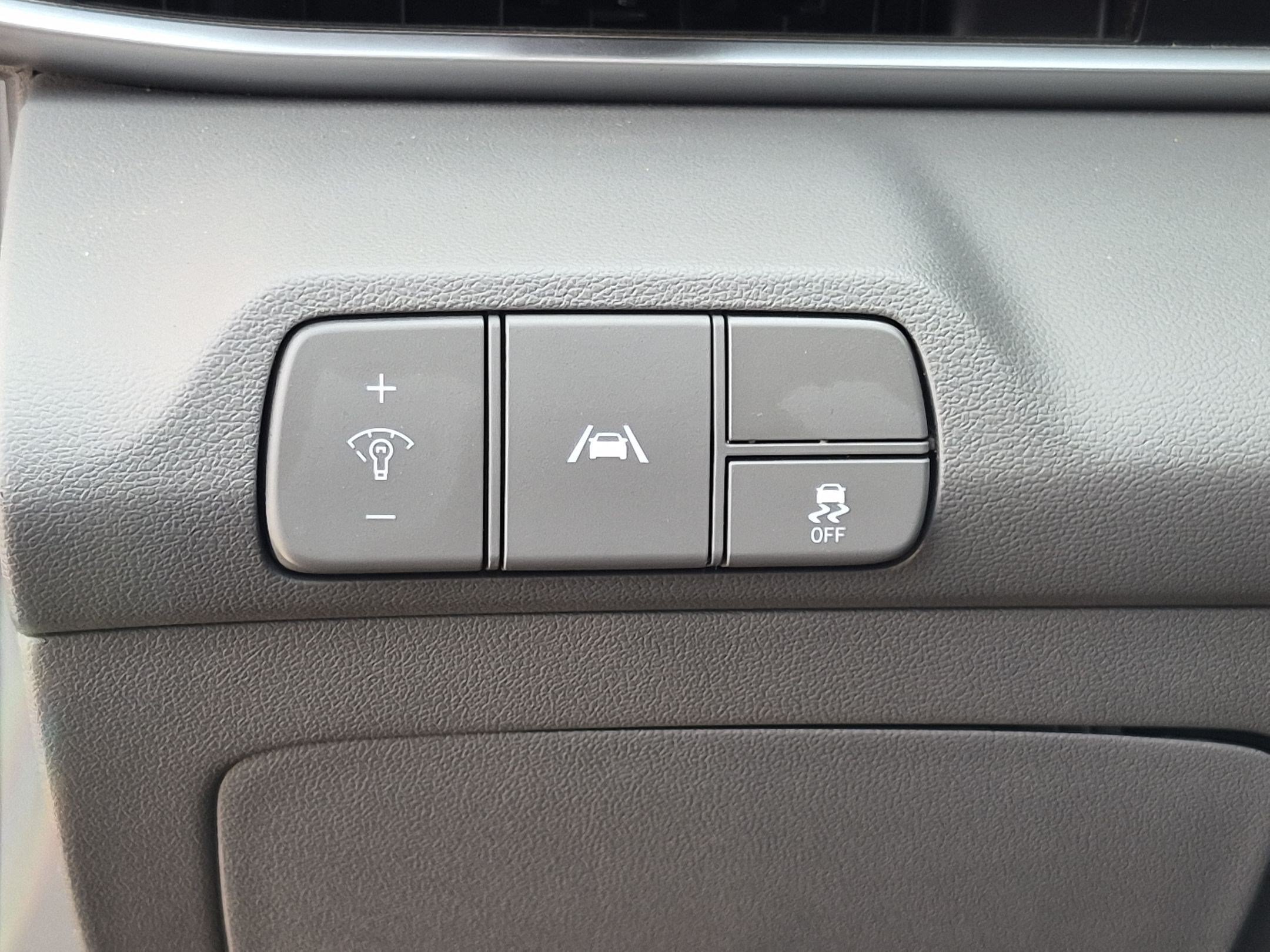 Used 2023 Hyundai Elantra SEL FWD image 15