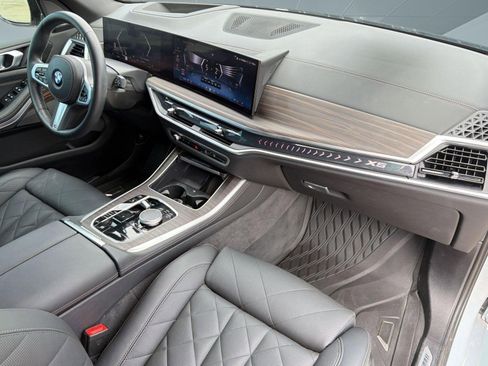Used 2025 BMW X5 sDrive40i w/ M Sport Package image 27