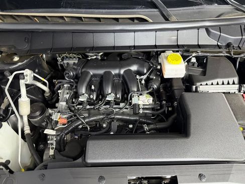 Used 2025 Nissan Pathfinder Platinum w/ Cargo Package AWD/4WD image 24