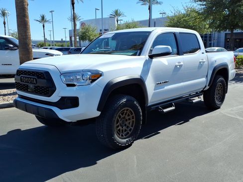 Certified 2023 Toyota Tacoma 4x4 Double Cab w/ Trail Edition image 8