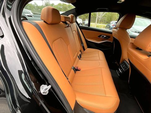 Used 2025 BMW M340i image 19