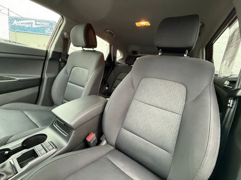 Used 2018 Hyundai Tucson SE image 12