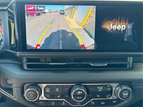 New 2025 Jeep Wrangler Unlimited Rubicon image 16