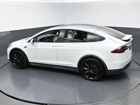 Used 2021 Tesla Model X Long Range image 49
