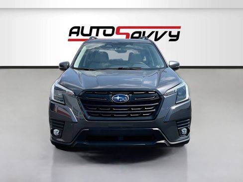 Used 2024 Subaru Forester Limited AWD/4WD image 2