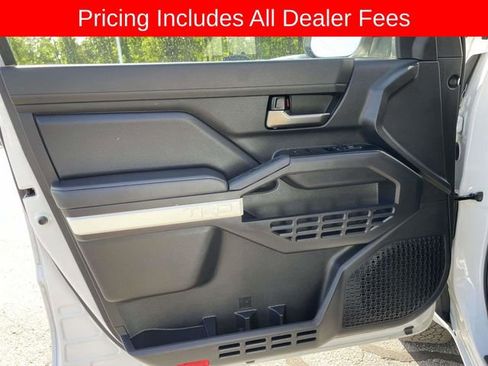 Used 2024 Toyota Tacoma TRD Off-Road AWD/4WD image 17