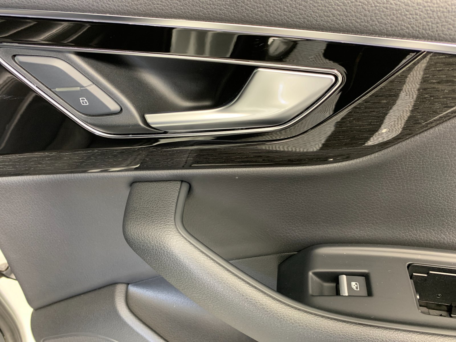 Used 2019 Audi Q7 3.0T Premium Plus AWD/4WD image 37