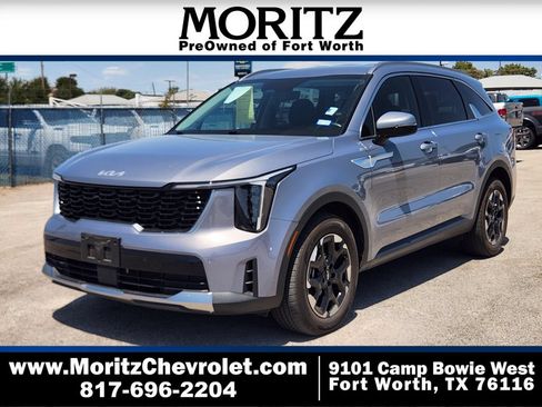 Used 2025 Kia Sorento S FWD image 1