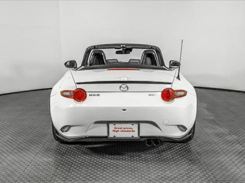 Used 2020 MAZDA MX-5 Miata Club w/ Brembo/BBS Recaro Package RWD image 6