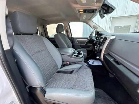 Used 2016 RAM 3500 SLT w/ Cold Weather Group AWD/4WD image 36