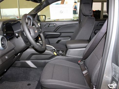 New 2026 Chevrolet Colorado LT image 17