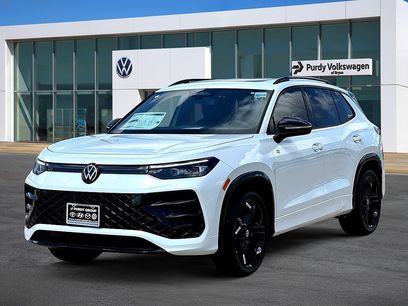 New 2026 Volkswagen Tiguan SE R-Line
