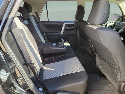 Used 2015 Toyota 4Runner SR5 RWD image 28