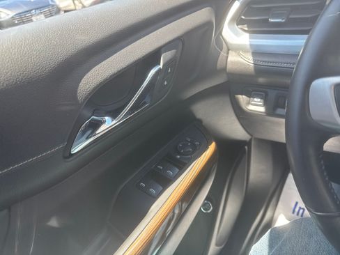 Used 2019 GMC Acadia SLE AWD/4WD image 12