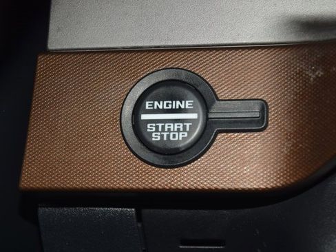 Used 2021 Ford Bronco Outer Banks image 33