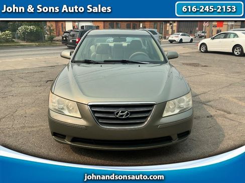 Used 2009 Hyundai Sonata GLS FWD image 1