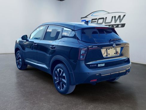 New 2026 Nissan Kicks SV w/ SV Premium Package image 5