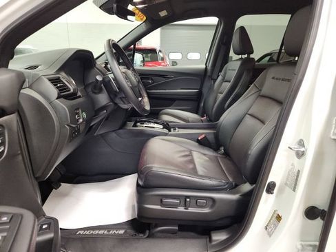 Certified 2023 Honda Ridgeline Black Edition image 11