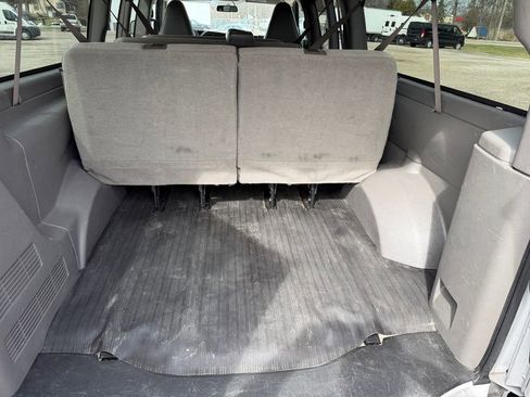 Used 2023 Chevrolet Express 3500 LS RWD image 17