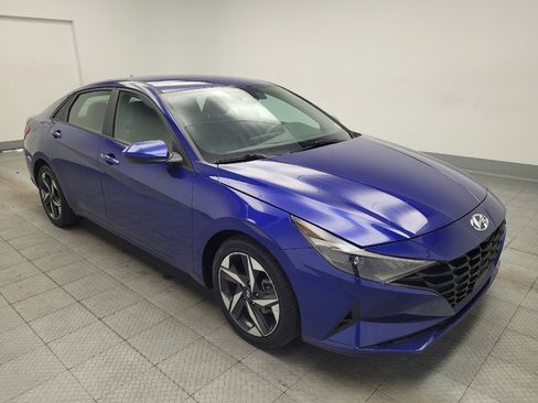 Used 2023 Hyundai Elantra SEL w/ Convenience Package FWD image 13