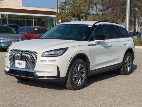New 2026 Lincoln Corsair Premiere FWD image 7