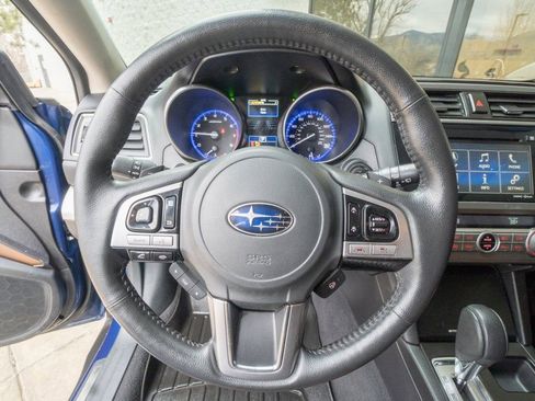 Used 2017 Subaru Outback 3.6R Touring image 12