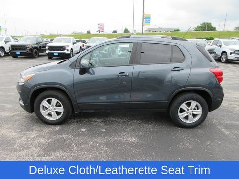 Certified 2021 Chevrolet Trax LT AWD/4WD image 2