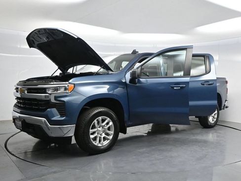 Used 2024 Chevrolet Silverado 1500 LT AWD/4WD image 44