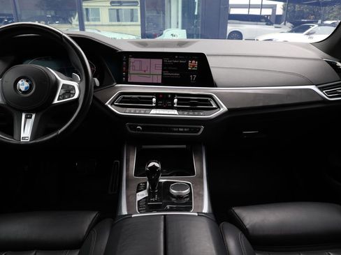 Used 2022 BMW X5 sDrive40i w/ M Sport Package image 29