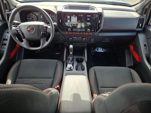 Certified 2025 Nissan Frontier PRO-4X w/ Tow Package AWD/4WD image 14
