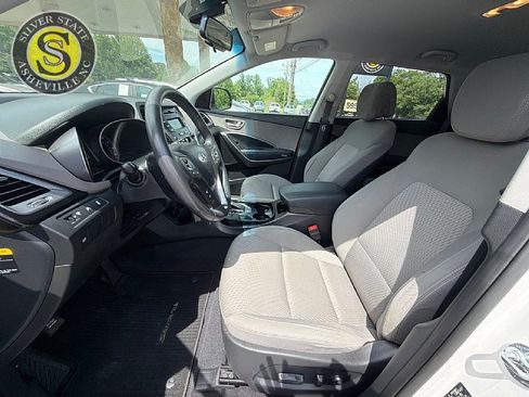 Used 2013 Hyundai Santa Fe GLS w/ Popular Equipment Pkg FWD image 11