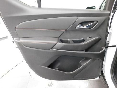 Used 2023 Chevrolet Traverse RS w/ LPO, Floor Liner Package image 20