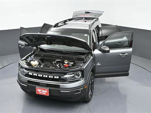 Used 2022 Ford Bronco Sport Outer Banks w/ Tech Package AWD/4WD image 47