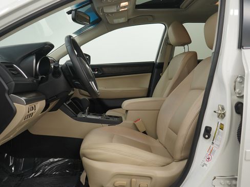 Used 2017 Subaru Outback 2.5i Limited image 19