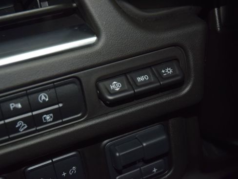 Used 2024 Chevrolet Tahoe High Country image 35