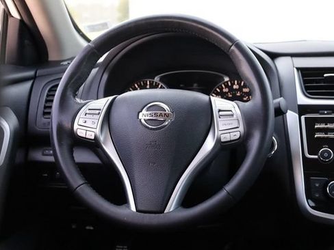 Used 2018 Nissan Altima 2.5 SV FWD image 22